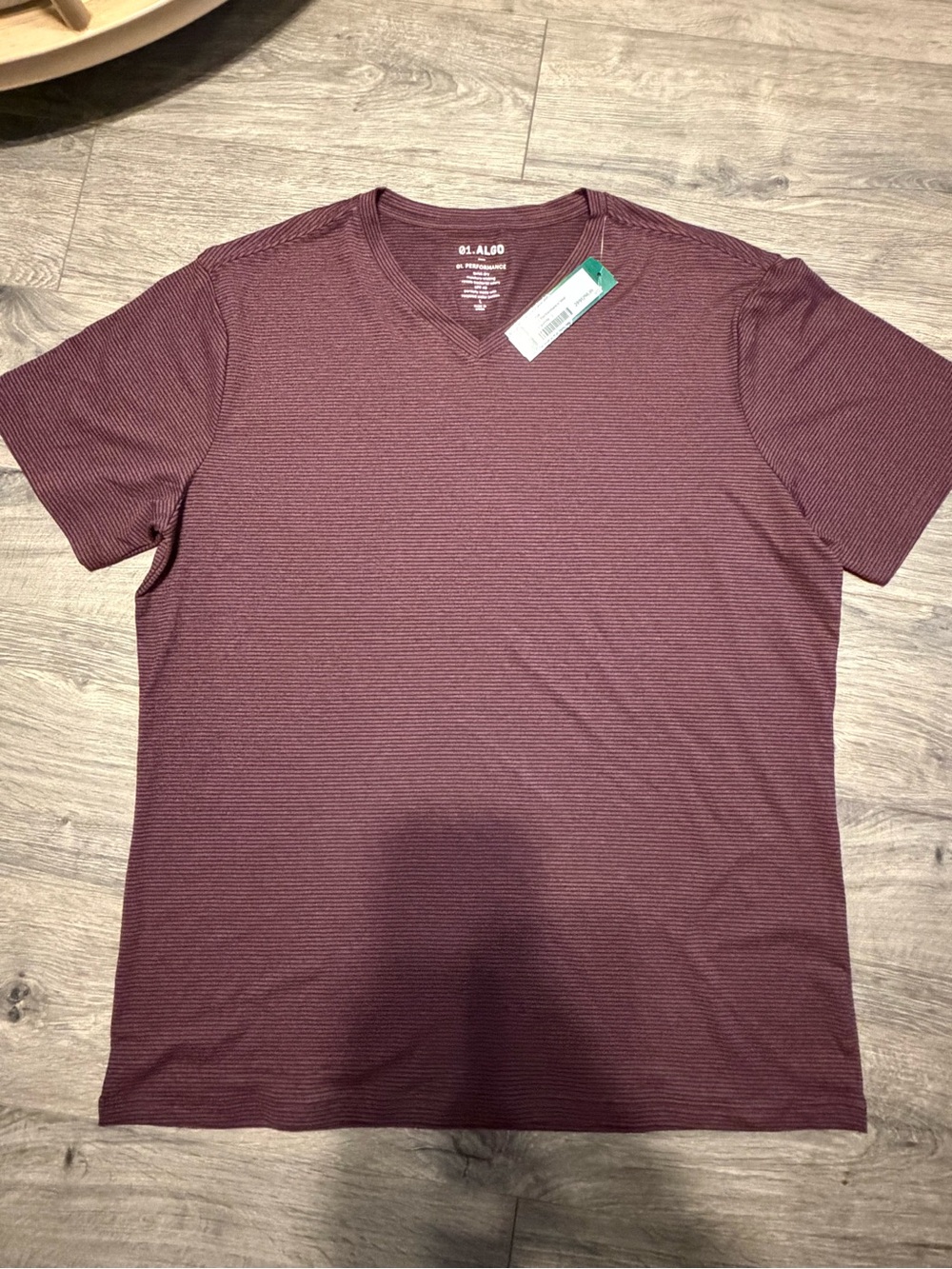Aldo Men's V-Neck Short Sleeve Tee - Maroon